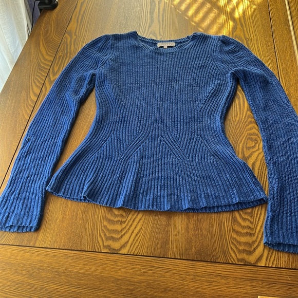 Bright Blue, beautifullly shaped knit sweater. - Picture 3 of 5